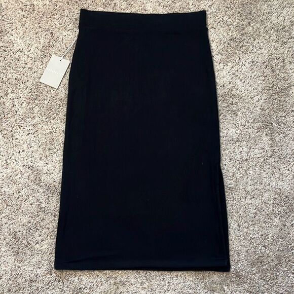 NWT Nordstrom Chelsea 28 Black Soft Ribbed Sweater Knit Side Slit Midi Skirt Med - Picture 4 of 7